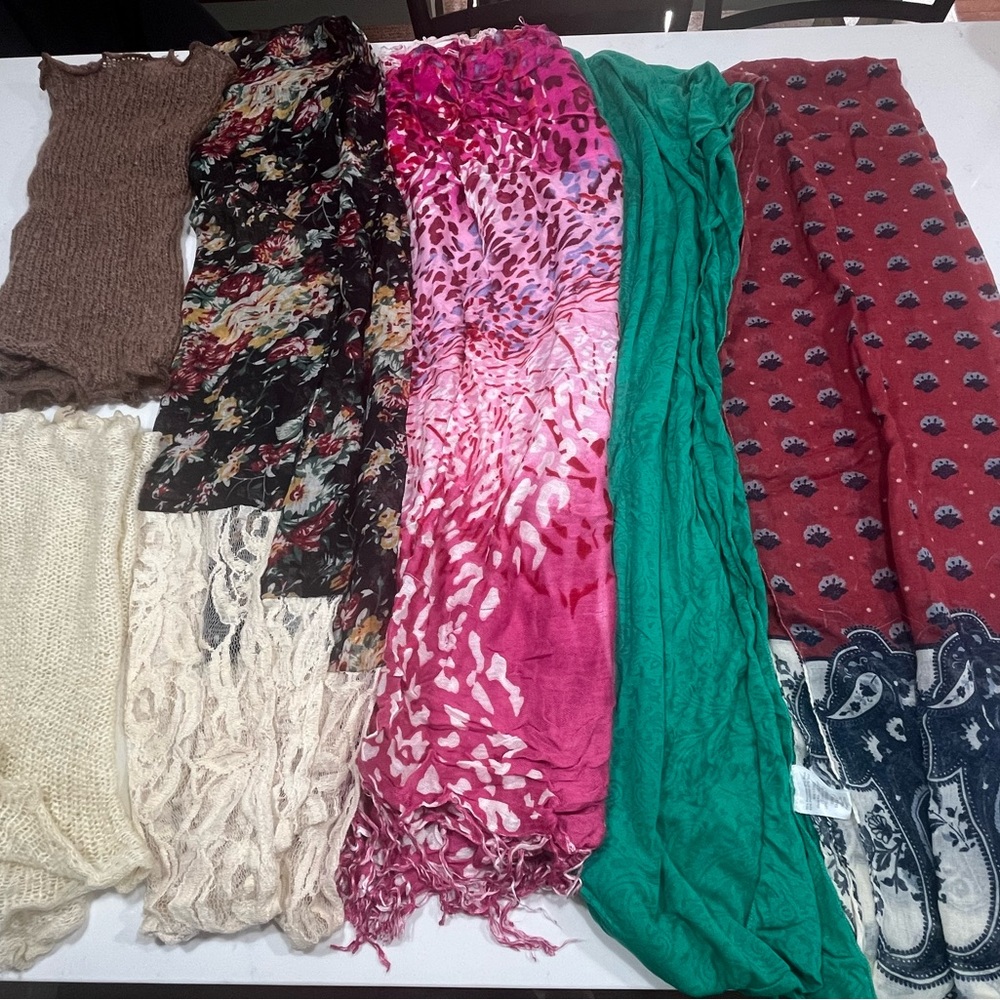 Floral and Solid Women's Scarf Collection